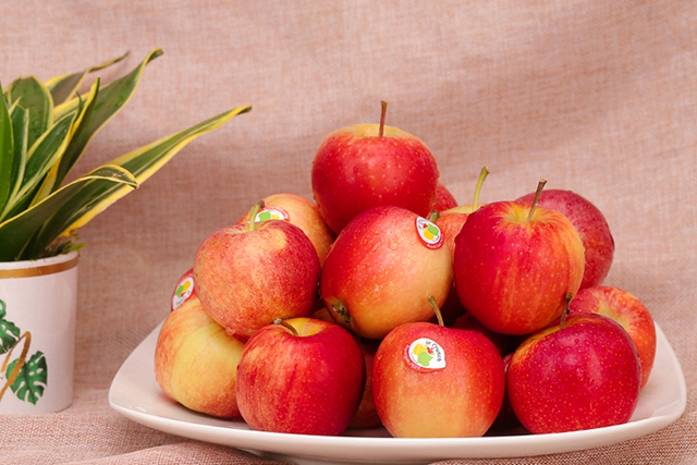 7 loại quả "vàng" NÊN chưng bàn thờ Tết: Cầu may, gọi lộc, cả năm ắt hanh thông- Ảnh 2. 7 loại quả "vàng" NÊN chưng bàn thờ Tết: Cầu may, gọi lộc, cả năm ắt hanh thông- Ảnh 2.