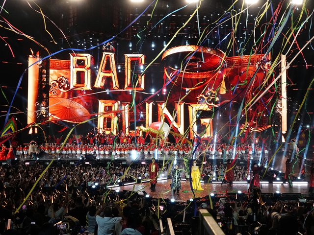 Hoà Minzy được "đại gia" vung tiền làm 1 điều đặc biệt tại fan concert- Ảnh 6.