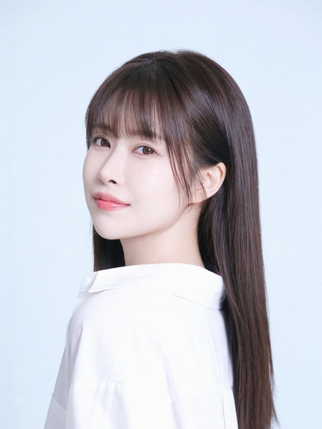 Nữ diễn viên xấu nhất showbiz chi 1,8 tỷ “dao kéo” hết khuôn mặt, kết quả có mỹ mãn?- Ảnh 3. Nữ diễn viên xấu nhất showbiz chi 1,8 tỷ “dao kéo” hết khuôn mặt, kết quả có mỹ mãn?- Ảnh 3.