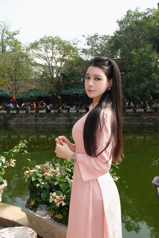 Bạn gái sexy của Văn Thanh ẩn ý một chuyện - Ảnh 3.