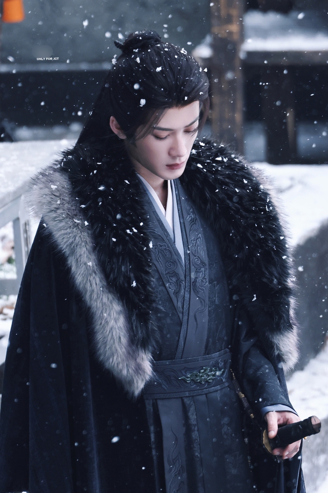 Vạn sự đều có giá chỉ visual này vô giá: Mặt như tranh vẽ còn diễn đỉnh, cao thêm 10cm thì có cả thế giới- Ảnh 5.