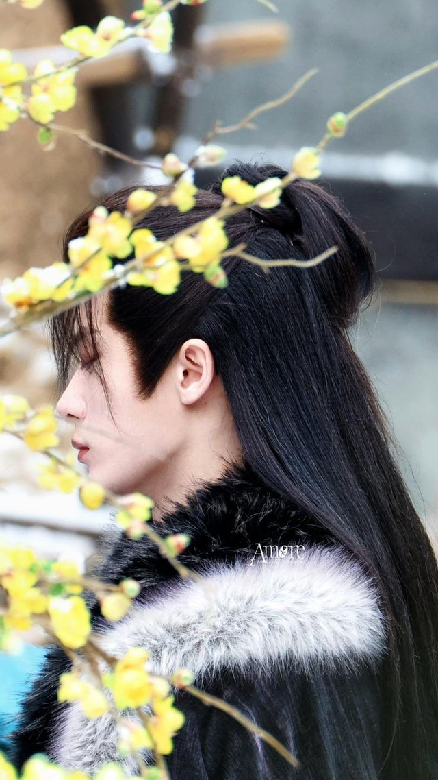 Vạn sự đều có giá chỉ visual này vô giá: Mặt như tranh vẽ còn diễn đỉnh, cao thêm 10cm thì có cả thế giới- Ảnh 9.