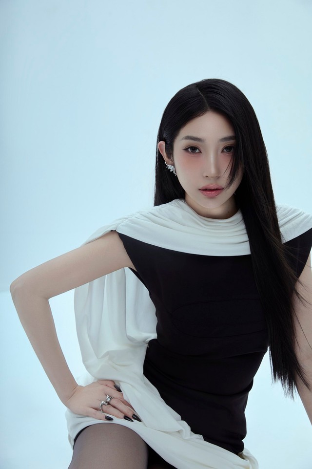 Không tin được Vbiz có mỹ nhân giữ nhan sắc đỉnh thế này, hơn 15 năm mà ngày càng trẻ ra mới tài!- Ảnh 6.