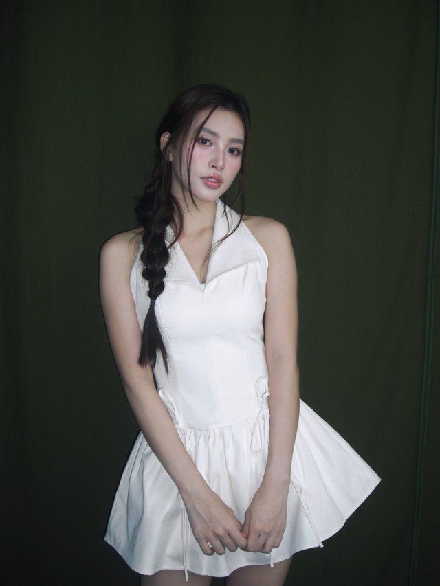 Hoa hậu được Trấn Thành săn đón nhất: Đóng 3 phim trăm tỷ cả 3, được báo Hàn tung hô là “nữ hoàng nhan sắc”- Ảnh 8. Hoa hậu được Trấn Thành săn đón nhất: Đóng 3 phim trăm tỷ cả 3, được báo Hàn tung hô là “nữ hoàng nhan sắc”- Ảnh 8.