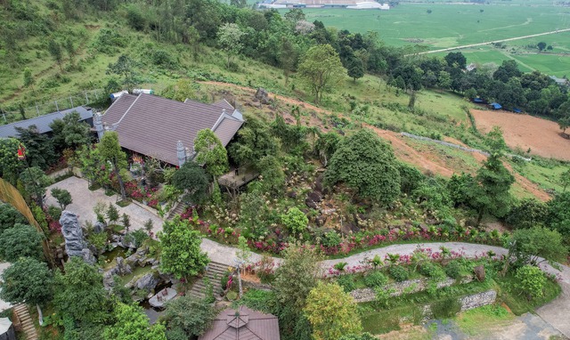 Nữ NSND trẻ nhất Việt Nam đón Tết rực rỡ trong biệt phủ 8000m²- Ảnh 5.