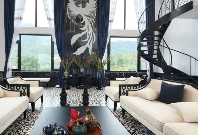 Nữ NSND trẻ nhất Việt Nam đón Tết rực rỡ trong biệt phủ 8000m²- Ảnh 9.