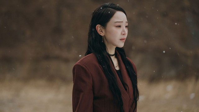 Mặt trái của tham vọng làm giàu trong The Art of Sarah- Ảnh 1.