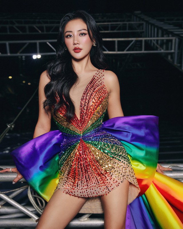 “Kẻ về nhì mạnh nhất lịch sử”: Mỹ nhân hot nhất siêu phẩm trăm tỷ, thủ khoa thanh nhạc nhiều album hàng đầu Việt Nam - Ảnh 9.