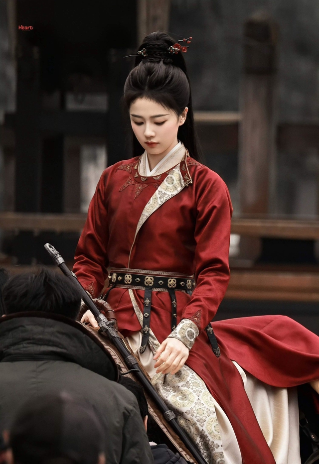 1,4 tỷ dân Trung Quốc bái phục Bạch Lộc- Ảnh 1. 1,4 tỷ dân Trung Quốc bái phục Bạch Lộc- Ảnh 1.