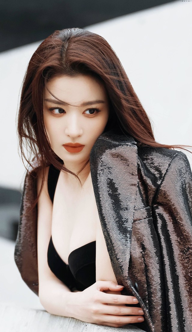 Nữ diễn viên vạn người ghét lội ngược dòng ngoạn mục, được 650.000 người nhớ mặt chỉ sau 1 đêm - Ảnh 2. Nữ diễn viên vạn người ghét lội ngược dòng ngoạn mục, được 650.000 người nhớ mặt chỉ sau 1 đêm - Ảnh 2.