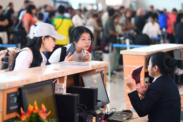 Một sân bay tại Việt Nam lập kỷ lục với 767 chuyến bay trong 9 ngày Tết, phục vụ hơn 260.000 hành khách - Ảnh 2.