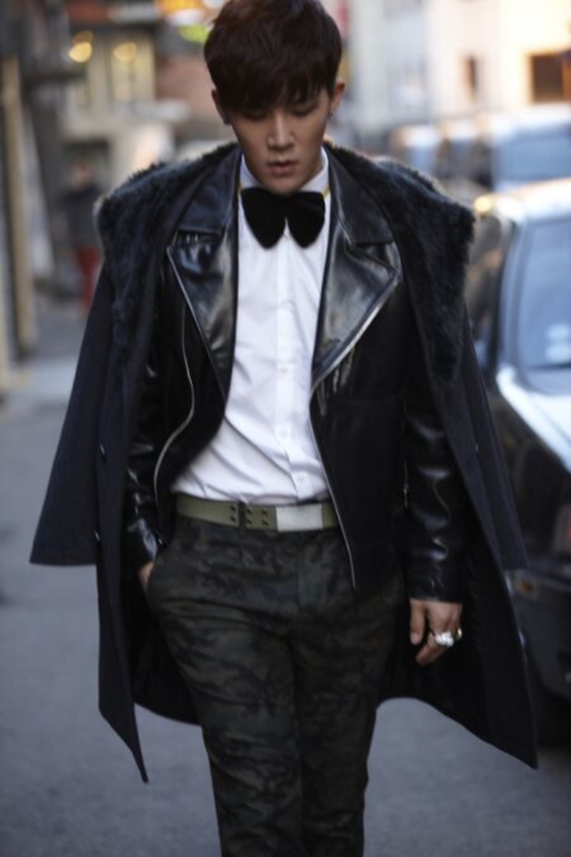 Bắt khẩn cấp nam ca sĩ kiêm “anh sếp showbiz” ngay đầu năm mới- Ảnh 3. Bắt khẩn cấp nam ca sĩ kiêm “anh sếp showbiz” ngay đầu năm mới- Ảnh 3.