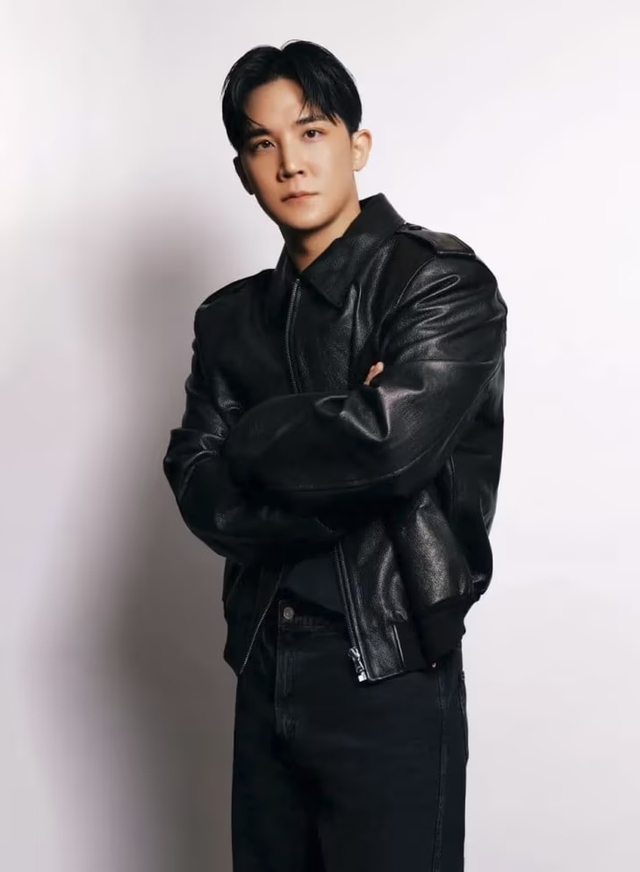 Bắt khẩn cấp nam ca sĩ kiêm “anh sếp showbiz” ngay đầu năm mới- Ảnh 2. Bắt khẩn cấp nam ca sĩ kiêm “anh sếp showbiz” ngay đầu năm mới- Ảnh 2.