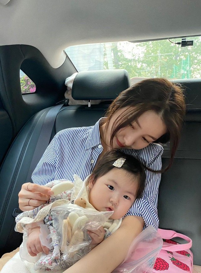 Mẹ đi làm sau Tết: Làm tốt 5 điều này để tránh "cảm giác tội lỗi vì xa con" - Ảnh 1.