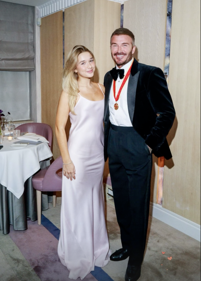 Harper Beckham chuẩn bị thâu tóm đế chế làm đẹp tỷ đô, tiểu thư tài phiệt tham vọng lấn lướt cả mẹ Victoria! - Ảnh 4.