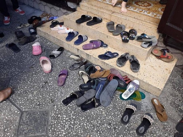 Cửa chính phạm 5 lỗi phong thủy này: Làm ăn trục trặc, con cái thiếu duyên  - Ảnh 1.