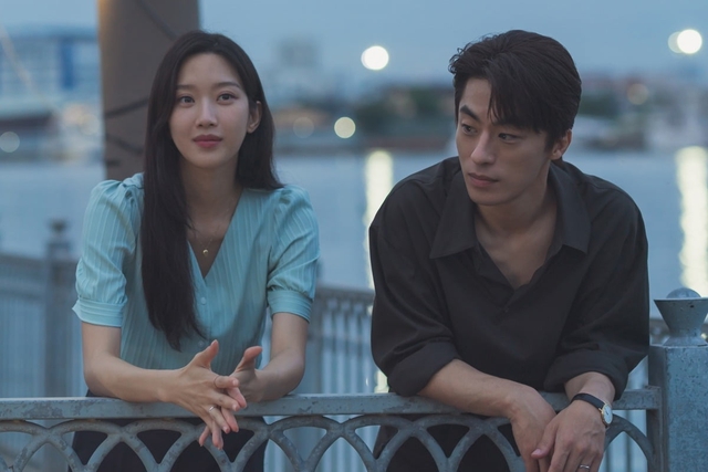 2 triệu người mê mệt phim Hàn quay tại Việt Nam: Nữ chính đẹp như Thần Vệ Nữ, nhớ thủ sẵn khăn giấy hẵng xem- Ảnh 2.