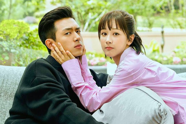 Bạn trai tin đồn kém 4 tuổi "đá" Lưu Diệc Phi để chạy theo "mỹ nhân 9X mặt búng ra silicon"?- Ảnh 4.