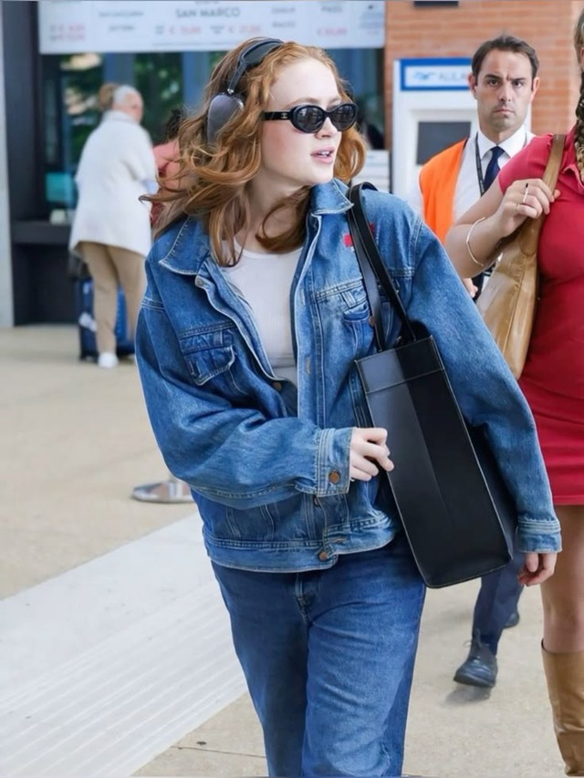 Cô gái dậy thì thành công nhất Hollywood: Trời sinh tóc đỏ mắt xanh, visual quá đỉnh cả thế giới không ai làm lại- Ảnh 12. Cô gái dậy thì thành công nhất Hollywood: Trời sinh tóc đỏ mắt xanh, visual quá đỉnh cả thế giới không ai làm lại- Ảnh 12.