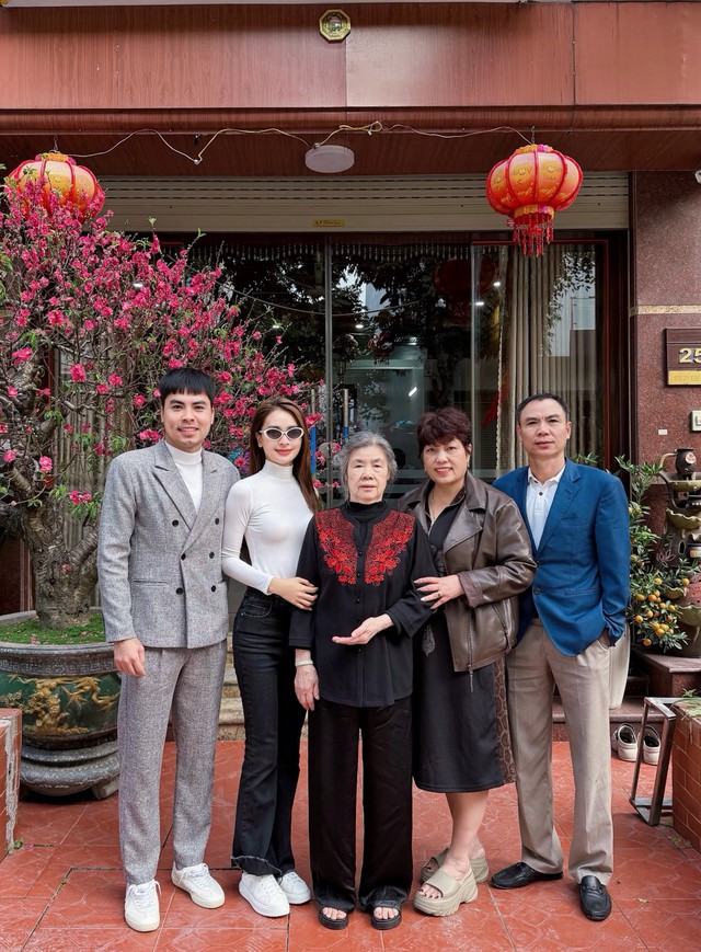 Hot: MC Mù Tạt và tuyển thủ Đức Huy làm lễ cưới hôm nay, của hồi môn "khủng", bố mẹ chồng trao 2 cây vàng- Ảnh 5.