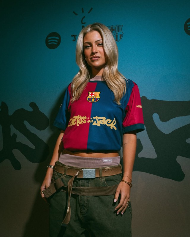 Rộ tin Lamine Yamal có bạn gái mới, "hot girl" sở hữu 4 triệu fan, vừa giàu vừa nóng bỏng!- Ảnh 1. Rộ tin Lamine Yamal có bạn gái mới, "hot girl" sở hữu 4 triệu fan, vừa giàu vừa nóng bỏng!- Ảnh 1.