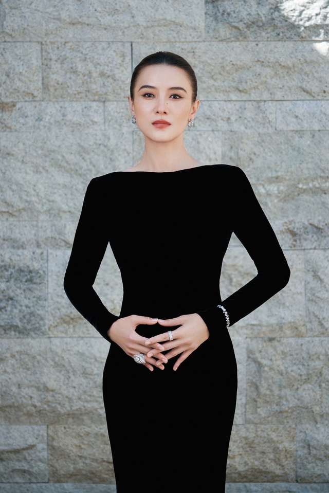 Mỹ nhân phim Tết dở nhất 2026 đã bí mật đăng ký kết hôn với đạo diễn kém 7 tuổi- Ảnh 5.