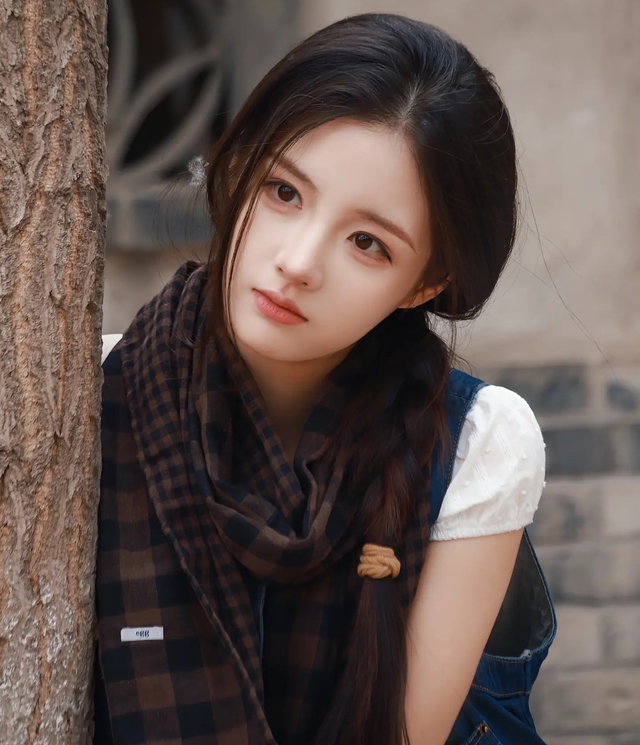 Ngắm dung mạo này sẽ hiểu vì sao "chúng sinh không bình đẳng":Nhan sắc sinh ra ở vạch đích, lấy hết tinh hoa trên đời- Ảnh 10.