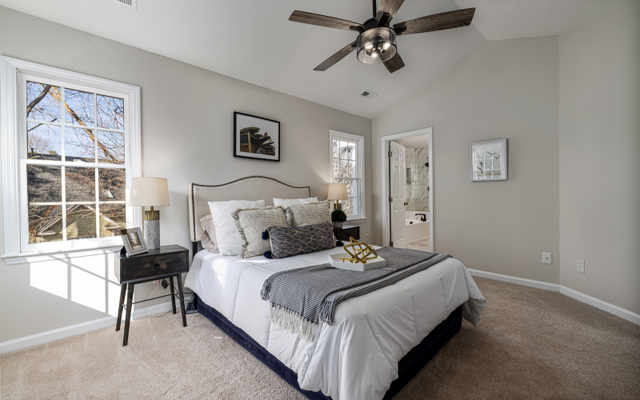 Chuyên gia phong thủy nói gì về hướng kê giường để “ngủ một đêm, nhẹ lòng cả tháng” - Ảnh 3.