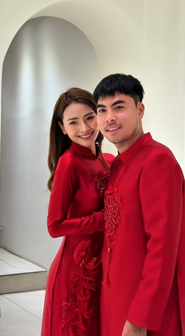 Lộ hình ảnh MC Huyền Trang Mù Tạt cùng tiền vệ Đức Huy đi thử áo dài cho lễ ăn hỏi diễn ra hôm nay  - Ảnh 3.