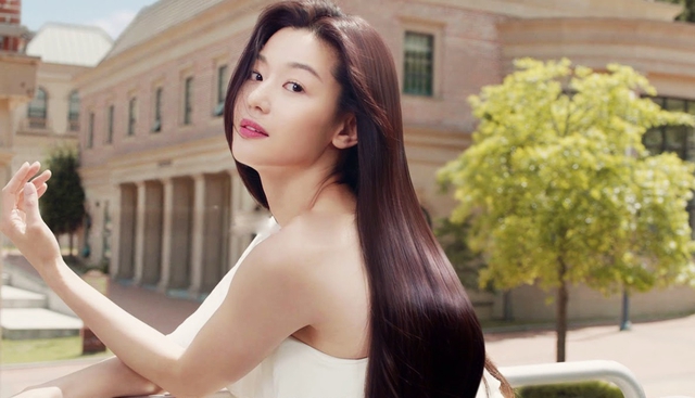 “Mợ chảnh” Jeon Ji Hyun có tin vui- Ảnh 1.