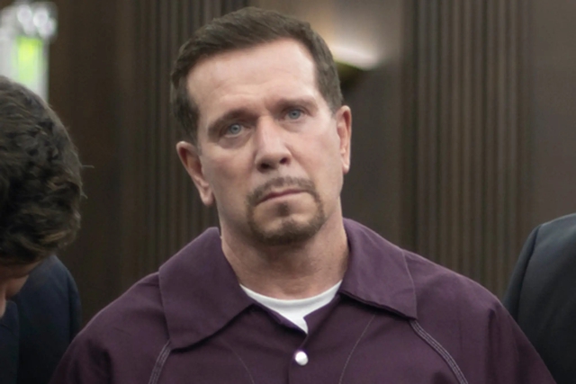 Sững sờ tin diễn viên nổi tiếng qua đời do hỏa hoạn khi kích bình xe- Ảnh 1. Sững sờ tin diễn viên nổi tiếng qua đời do hỏa hoạn khi kích bình xe- Ảnh 1.