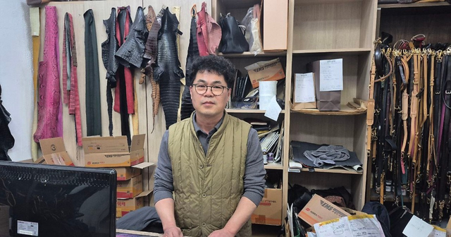 Louis Vuitton bị toà án Hàn "lật kèo", thua kiện người thợ làm nghề sửa túi xách đi tìm công lý suốt 4 năm  - Ảnh 1.