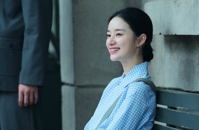 Nhìn cặp đôi này mới hiểu thế nào là "trai anh hùng gái thuyền quyên": Chemistry hơn cả hoàn hảo mê hoặc 200 triệu fan- Ảnh 11.