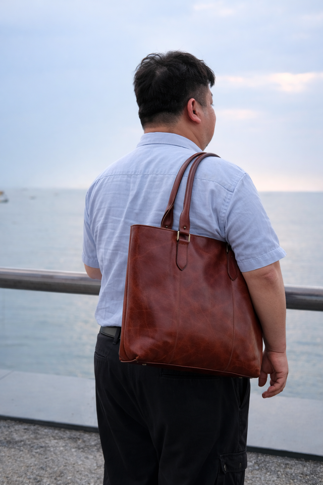 Chồng tôi sắp 40 tuổi, và xét một cách nghiêm túc thì có nhiều quần áo anh ấy nên vứt ngay lập tức- Ảnh 10.