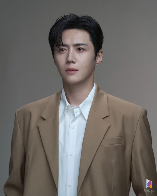 Kim Seon Ho: Mỹ nam ngụp lặn trong scandal rúng động, cái kết tồi tệ nhất - Ảnh 8.