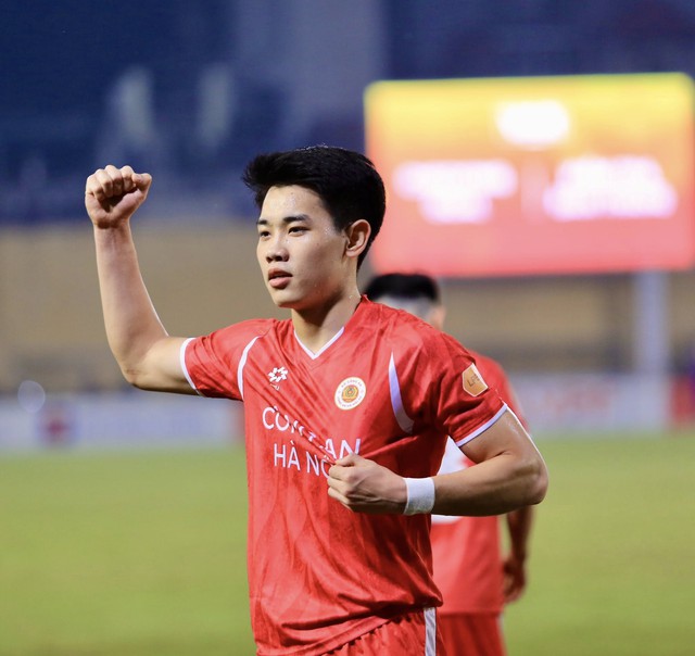 Đình Bắc hoá ca sĩ, giọng hát đến visual không chịu thua "boy phố cờ xanh" nhất Vbiz- Ảnh 6.