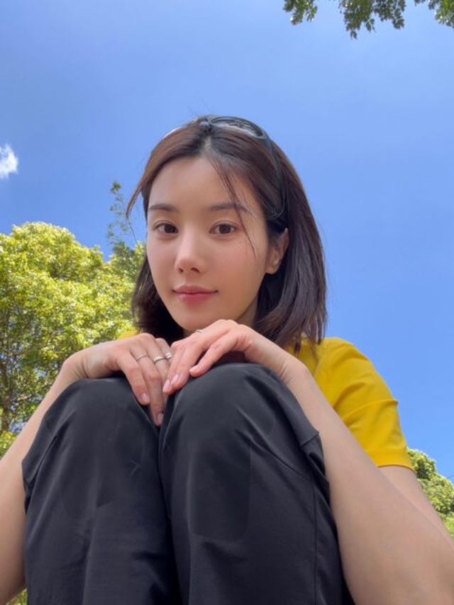 Nữ hoàng gợi cảm showbiz bị bỏng mặt, xót cho nhan sắc trời ban- Ảnh 4.