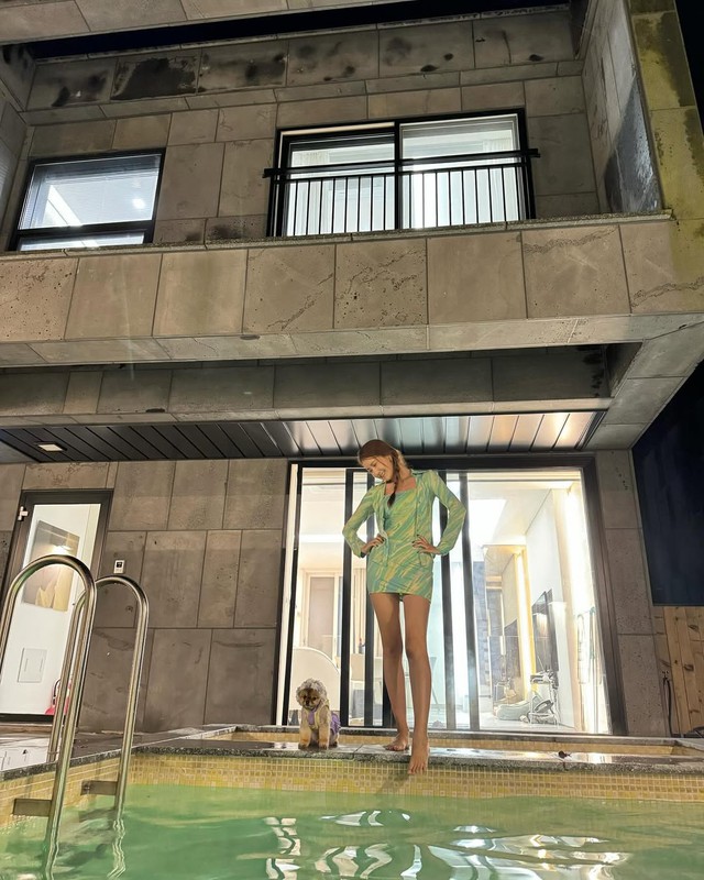 Minh tinh 41 tuổi không ăn kiêng vẫn có thân hình chữ S vạn người mê- Ảnh 5.