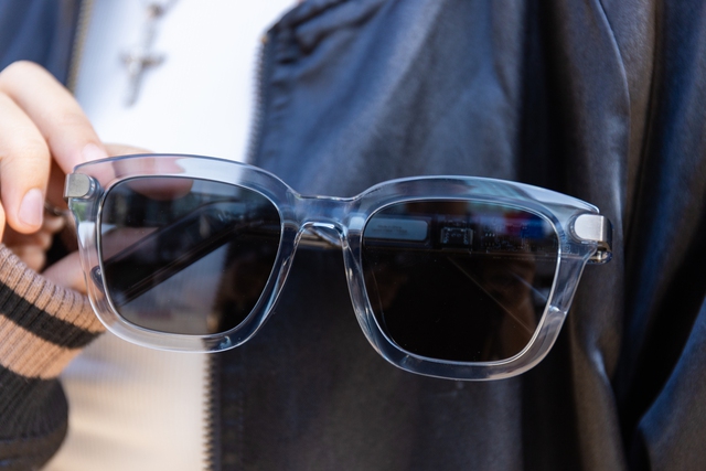JBL Soundgear Frames: Một chiếc kính đẹp đủ để lên đồ, đeo lên là có nhạc, chuẩn phụ kiện bật mood cá tính- Ảnh 3.