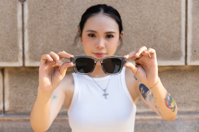 JBL Soundgear Frames: Một chiếc kính đẹp đủ để lên đồ, đeo lên là có nhạc, chuẩn phụ kiện bật mood cá tính- Ảnh 2.