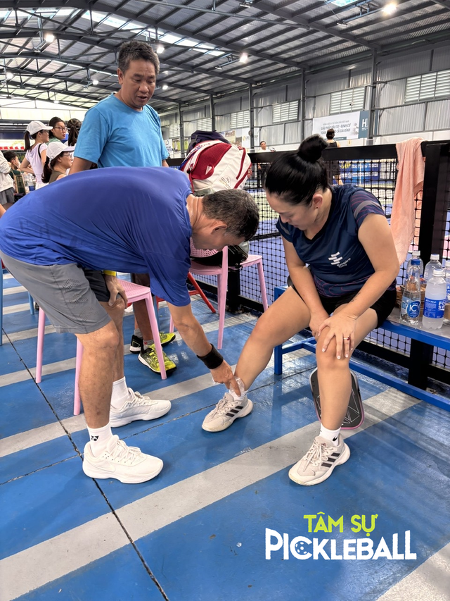 Môn thể thao gia đình của năm 2025 gọi tên Pickleball: Chữa lành hôn nhân, gắn kết tình thân và nhiều hơn thế nữa! - Ảnh 15.