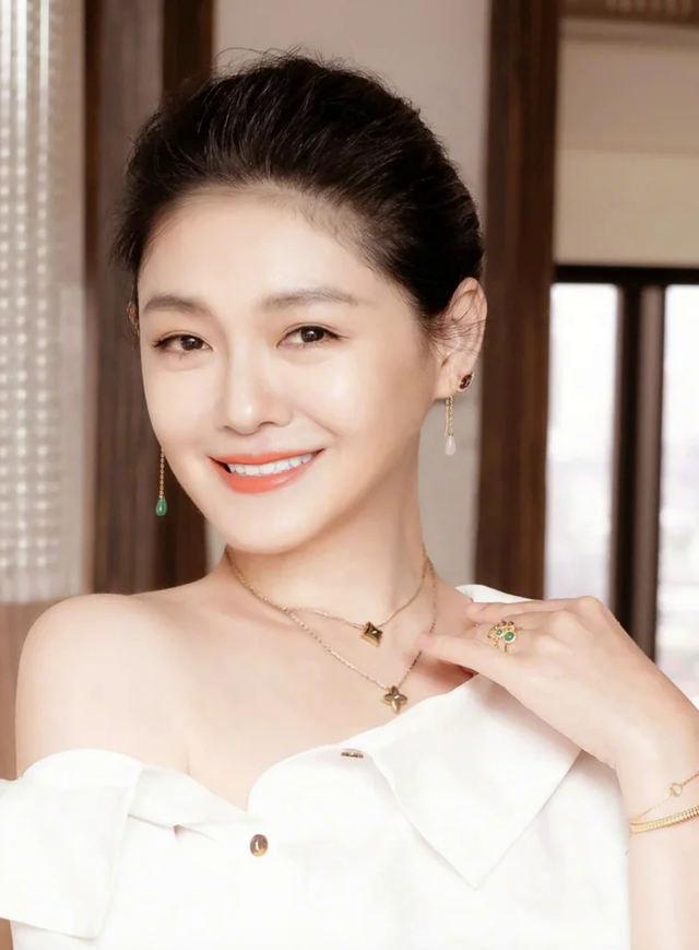 Bạn thân Từ Hy Viên: Đã nghi lây cúm, còn nói năng khó nghe tại lễ tưởng niệm? - Ảnh 4.