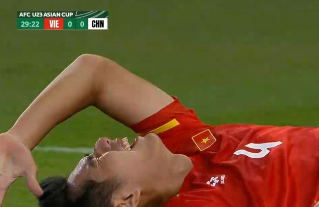 Khung cảnh khó tin tại nhà cầu thủ đáng thương nhất U23 Việt Nam - Ảnh 3.