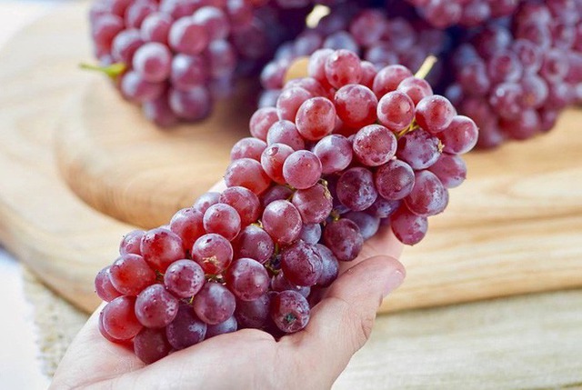 5 trái cây NÊN dùng để cúng ông Công ông Táo, vừa đẹp mâm lễ vừa mang ý nghĩa cát lành- Ảnh 5.