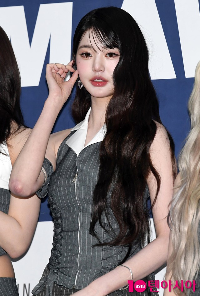 Gương mặt cứng đờ tới phát sợ của công chúa Kpop - Ảnh 6.