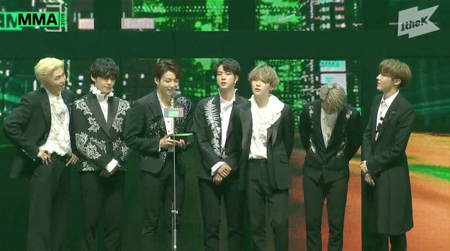 Tổng kết MMA 2024: Nhóm nữ đại mỹ nhân càn quét Daesang, (G)-IDLE nói 1 câu làm fan "bấn loạn"- Ảnh 4.