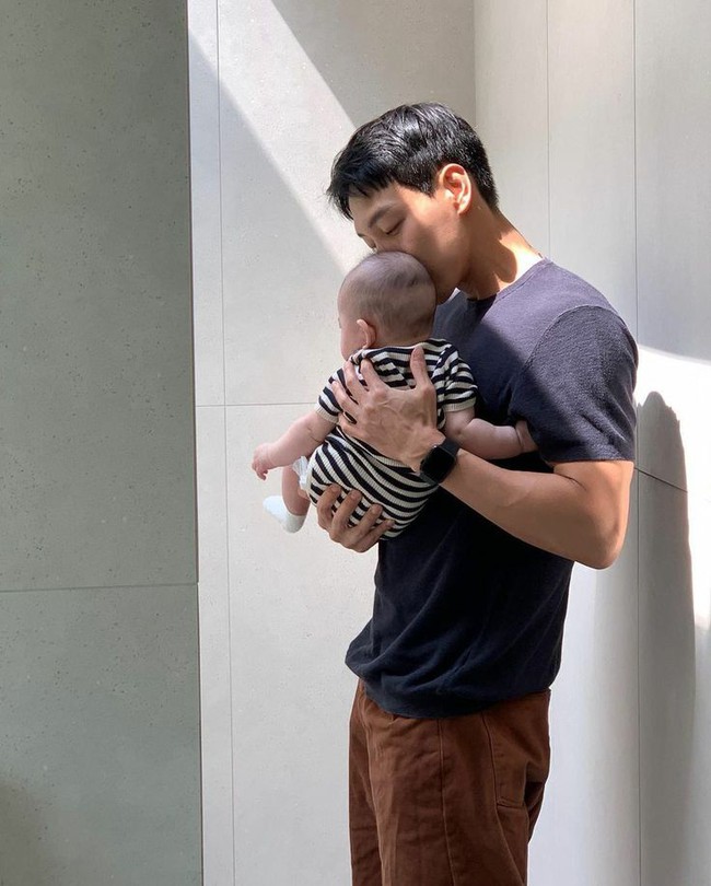 Những lần đứng lên bênh vực con của bố sẽ giúp con mạnh suốt đời- Ảnh 4. Những lần đứng lên bênh vực con của bố sẽ giúp con mạnh suốt đời- Ảnh 4.