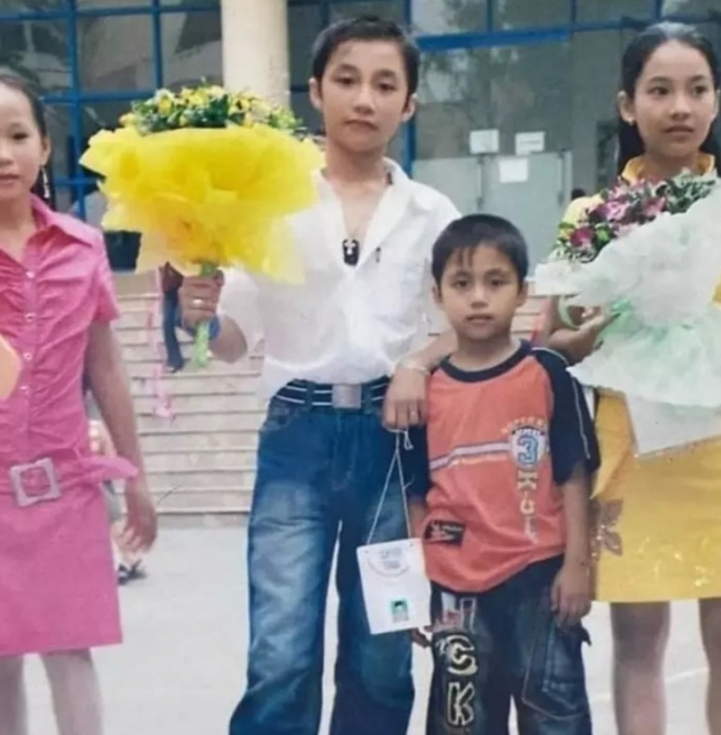 Lần đầu công khai bức ảnh Sơn Tùng làm nhạc thời chưa nổi tiếng, danh tính người chụp gây sốc - Ảnh 4.
