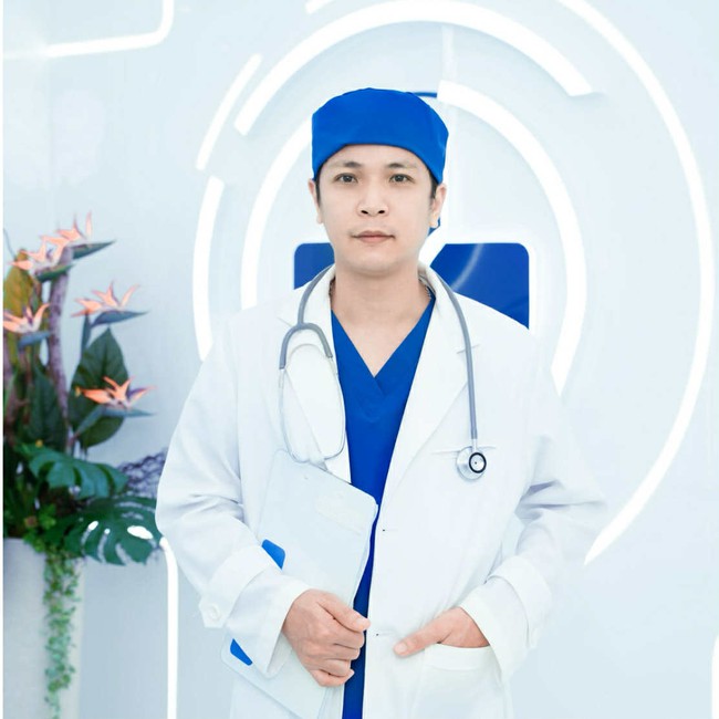 BS Nguyễn Hùng Nghĩa: Bác sĩ chữa lành những tự ti về ngoại hình- Ảnh 1.