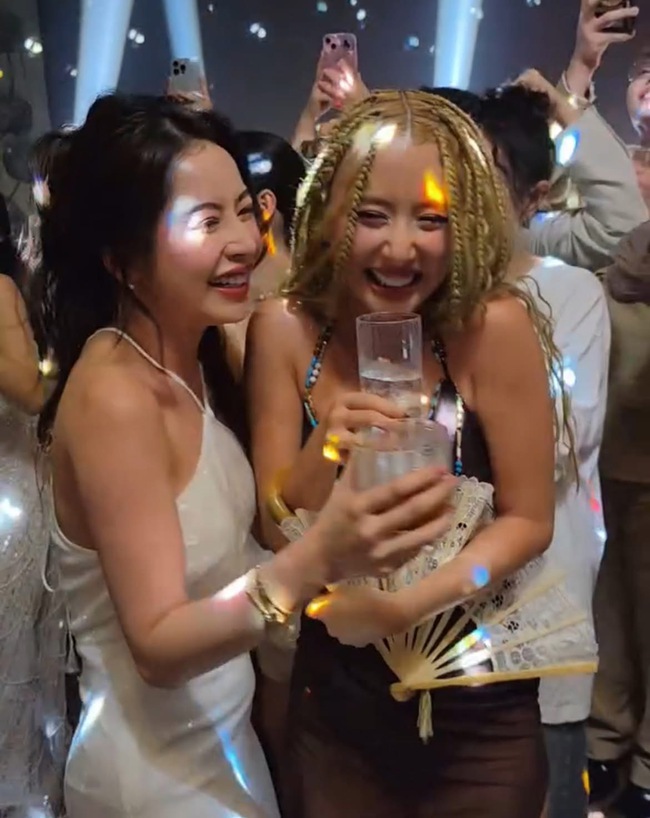 Hãy tưởng tượng 1 ngày Em Xinh Quỳnh Anh Shyn và Chị Đẹp Chi Pu collab với nhau- Ảnh 4. Hãy tưởng tượng 1 ngày Em Xinh Quỳnh Anh Shyn và Chị Đẹp Chi Pu collab với nhau- Ảnh 4.